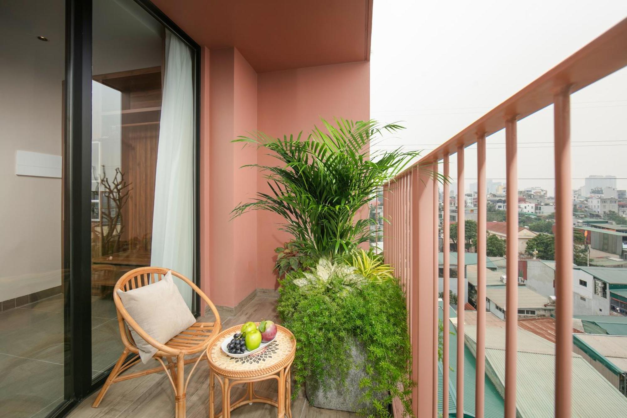 Riverview Boutique &
