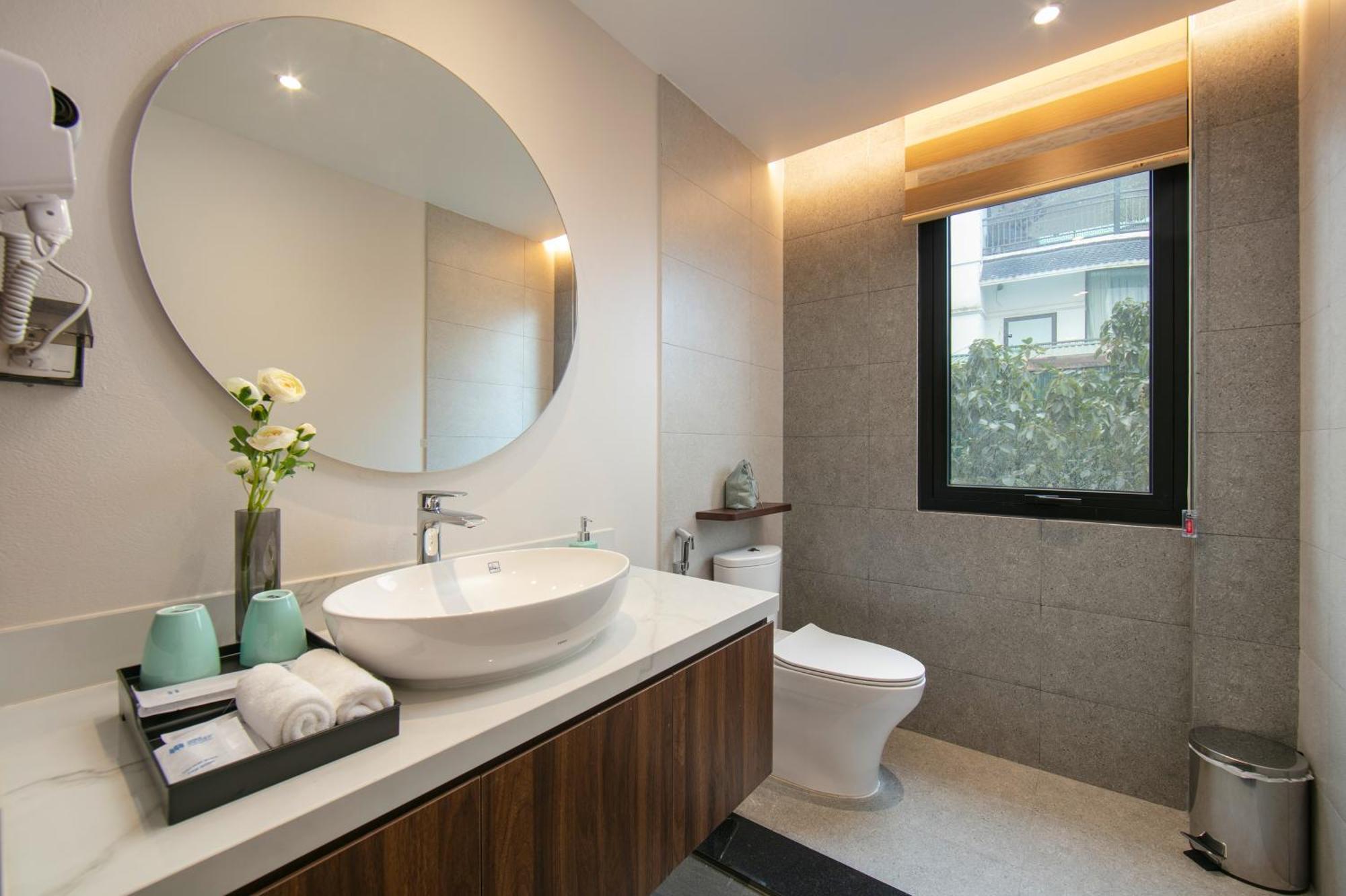 Riverview Boutique & Hotel 4*