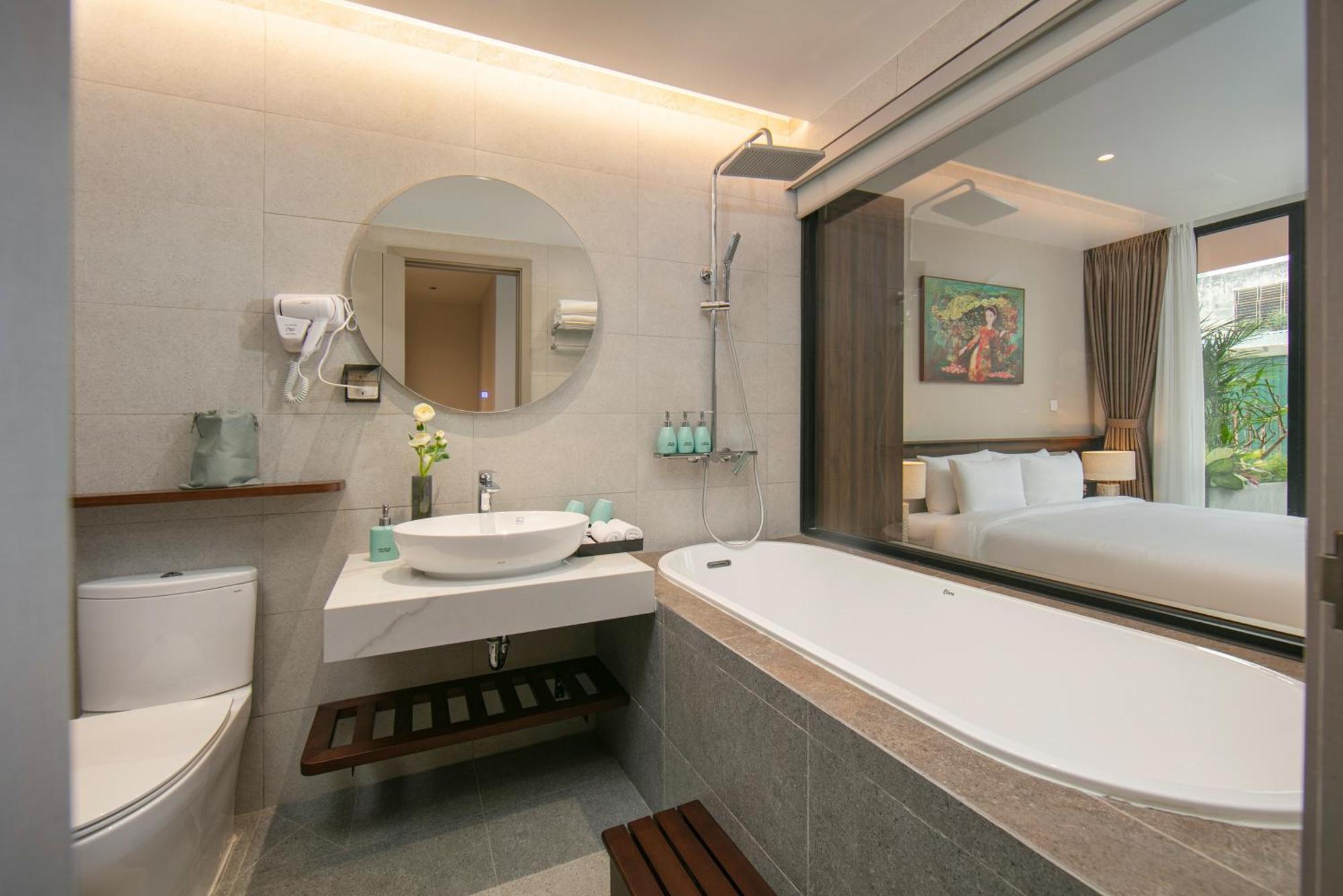 Riverview Boutique & Hotel 4*